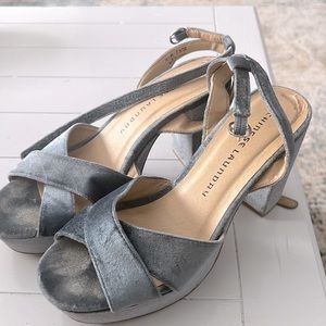 Platform velvet sandal light blue color size 7.5
